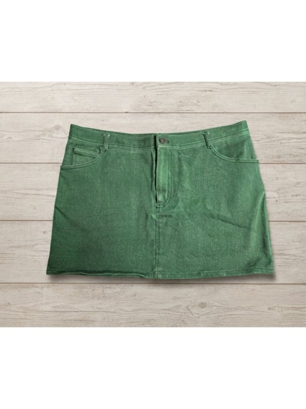 Women's - Megan Renee Green Mini Skirt, Size 33
